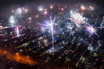 Nederland Verbiedt Knalvuurwerk En Vuurpijlen De Standaard Mobile