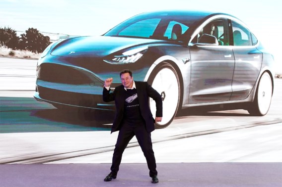 Is Tesla een tulpenbol? In luttele uren tijd ging 16 procent van de koers af