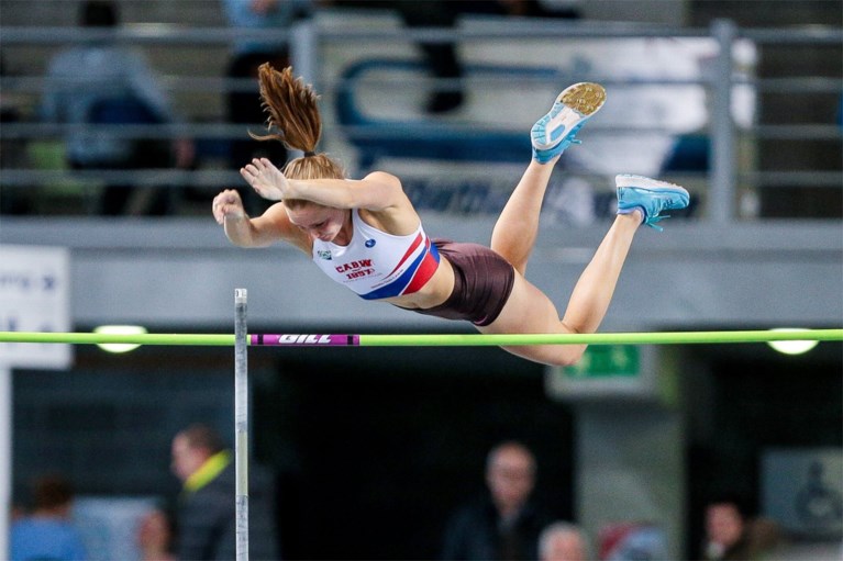 Eline Berings wint 60 meter horden op wellicht haar laatste BK indoor, Nafi Thiam mag toch mee op podium