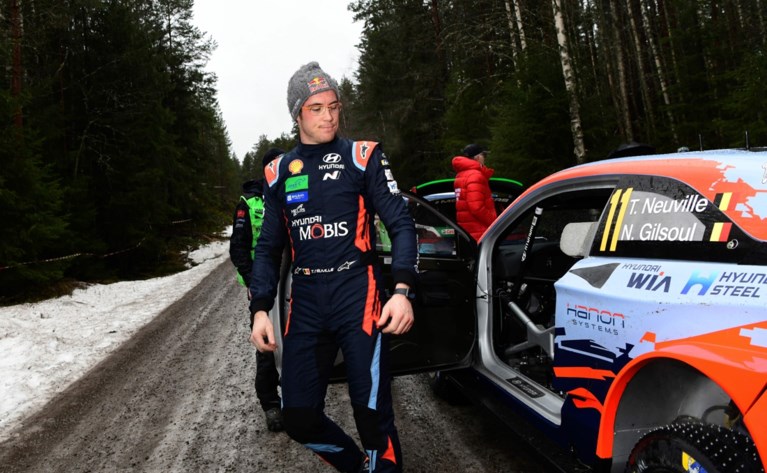 Neuville eindigt als zesde in Rally van Zweden en moet Evans naast zich dulden in de stand