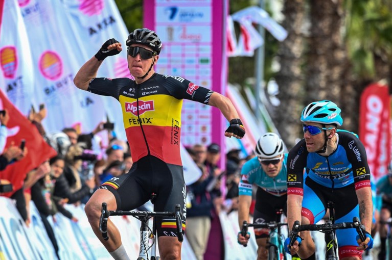 Belgisch kampioen Tim Merlier schiet voor het eerst raak dit seizoen in de Ronde van Antalya