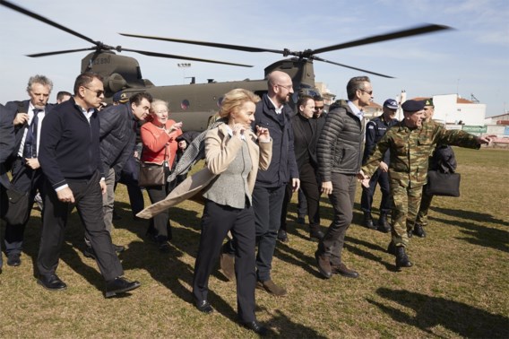 Von der Leyen aan Grieks-Turkse grens: ‘Zij die Europese eenheid willen testen, zullen ontgoocheld zijn’
