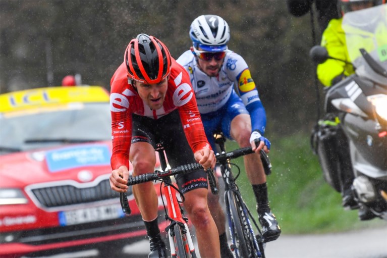 Duitser Max Schachmann verrast Teuns en Benoot na spannende finale in eerste etappe Parijs-Nice