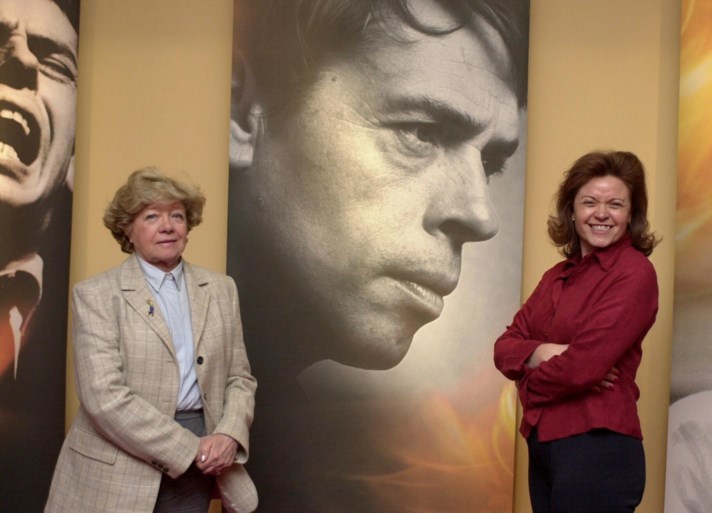 Weduwe Brel overleden