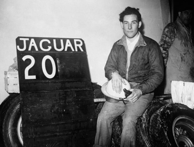 Stirling Moss, de beste rijder die nooit wereldkampioen werd, op 90-jarige leeftijd overleden