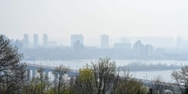 Kiev gehuld in rookwolken van bosbranden in Tsjernobyl