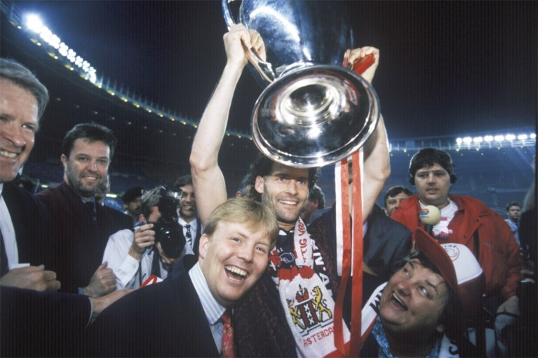 Ajax blikt terug op winst Champions League met tv-uitzending en herinneringsboek