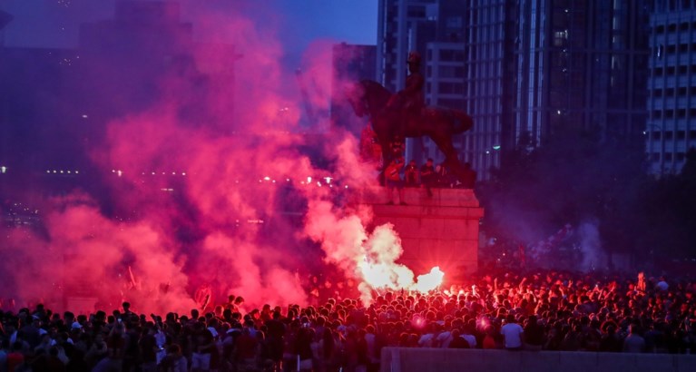 Liverpool veroordeelt titelvieringen supporters in volle pandemie