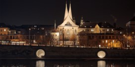 Praag transformeert oude ijskelders aan waterkant in bars en restaurants
