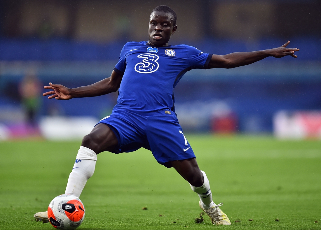 Chelsea-middenvelder N'Golo Kanté is out met ...