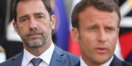Macron offert vertrouweling op in nieuwe regering