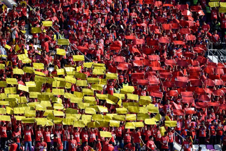 Voetballers in China moeten het twee maanden zonder hun familie doen: “We moeten ze helpen”