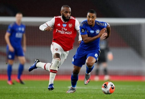 Youri Tielemans en Dennis Praet rapen met Leicester puntje ...