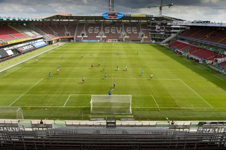 Supportersorgaan verbijsterd over nieuwe aftrapuren Belgisch voetbal: “Pro League steekt middenvinger op naar fans”
