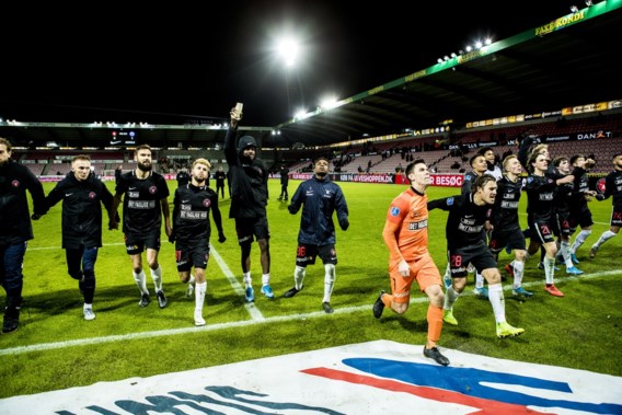 Dion Cools en Brian Priske vieren Deense titel met FC ...