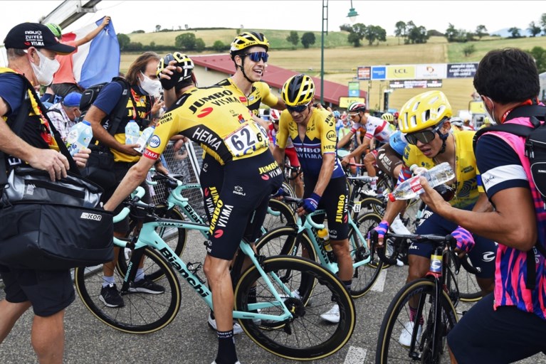 Er staat opnieuw geen maat op Wout van Aert in Dauphiné: “Die gele trein, dat werkt zo motiverend”