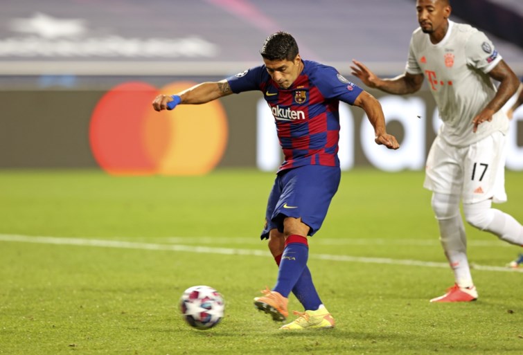 Bayern München naar halve finales Champions League na makkelijke winst tegen Barcelona (2-8)