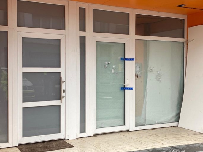 Gevel van horecazaak in Deurne beschoten