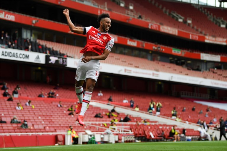 Aubameyang blijft bij Arsenal en verlengt contract