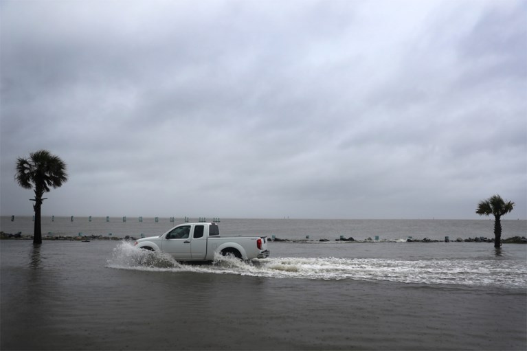 Storm Sally houdt lelijk huis in de VS