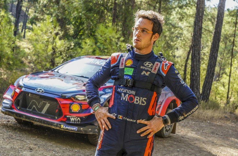 Thierry Neuville blijft in het zog van leider Ogier in Rally van Turkije