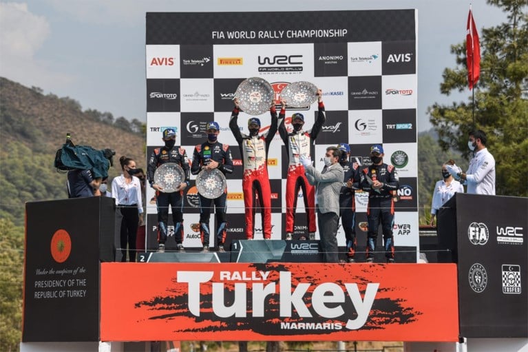 Thierry Neuville eindigt tweede in rally van Turkije, dubbelslag voor Elfyn Evans