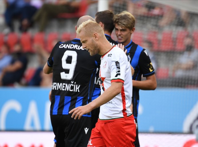 Club schiet dramatisch Zulte Waregem helemaal aan flarden (0-6)