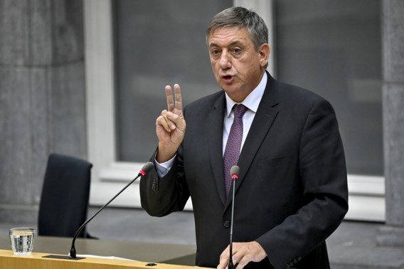 Jan Jambon stelde ‘het meest ambitieuze investeringsplan dat een Vlaamse regering ooit op poten heeft gezet’ voor.