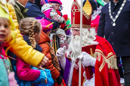 Geen Publiek Welkom Bij Aankomst Van De Sint De Standaard Mobile