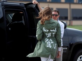 Melania Trump gefrustreerd over kritiek in gelekt telefoongesprek