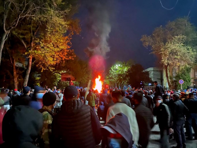Premier Kirgizië neemt ontslag na protesten tegen verkiezingsbedrog