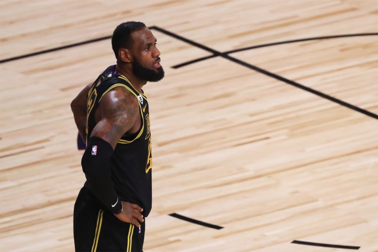 LeBron James schittert maar is nog geen kampioen in NBA: Butler houdt titeldroom van Miami levend