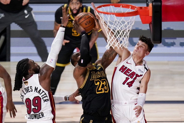 LeBron James schittert maar is nog geen kampioen in NBA: Butler houdt titeldroom van Miami levend