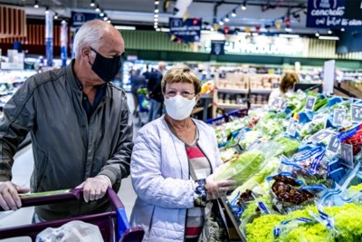 Mondmaskers In Ons Land Meer Dan Dubbel Zo Duur Als In Buurl De Standaard Mobile