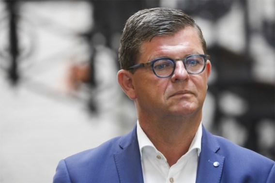 Open VLD over Van den Brande: ‘VRT-voorzitter die documenten achterhoudt, kan nog moeilijk functioneren’