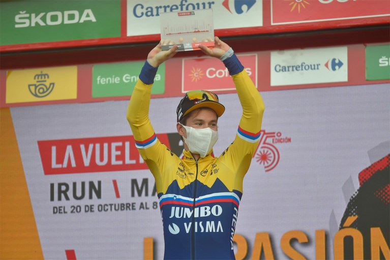 Roglic grijpt de macht in Vuelta, maar imponeert vooral met aanvalslust: “Ik koers hier met plezier”