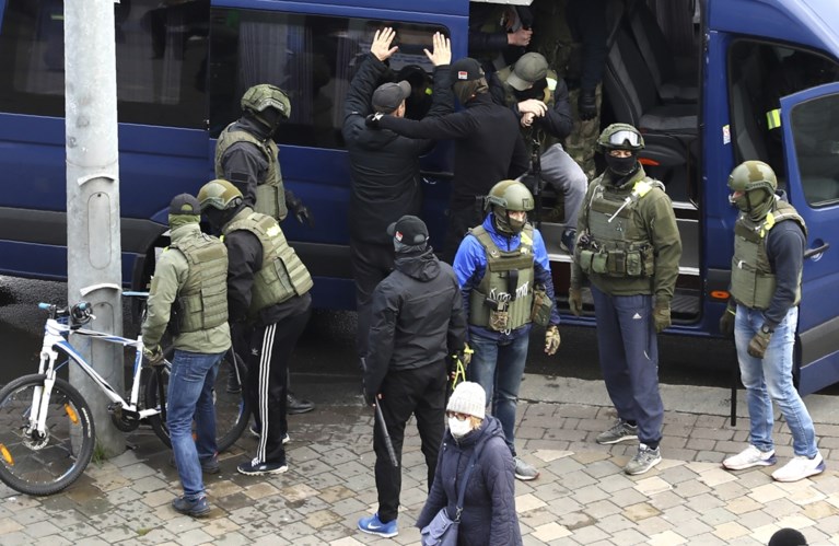 Meer dan duizend demonstranten aangehouden in Wit-Rusland