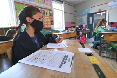Panel Doet Aanbeveling Hou De Scholen Open De Standaard Mobile