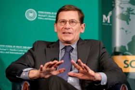 Obama-veteraan Tom Donilon in de running voor nieuwe CIA-directeur