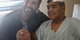 Huiszoeking bij persoonlijke arts van Maradona, die reageert gepikeerd: “Alles gedaan voor onhandelbare patiënt”