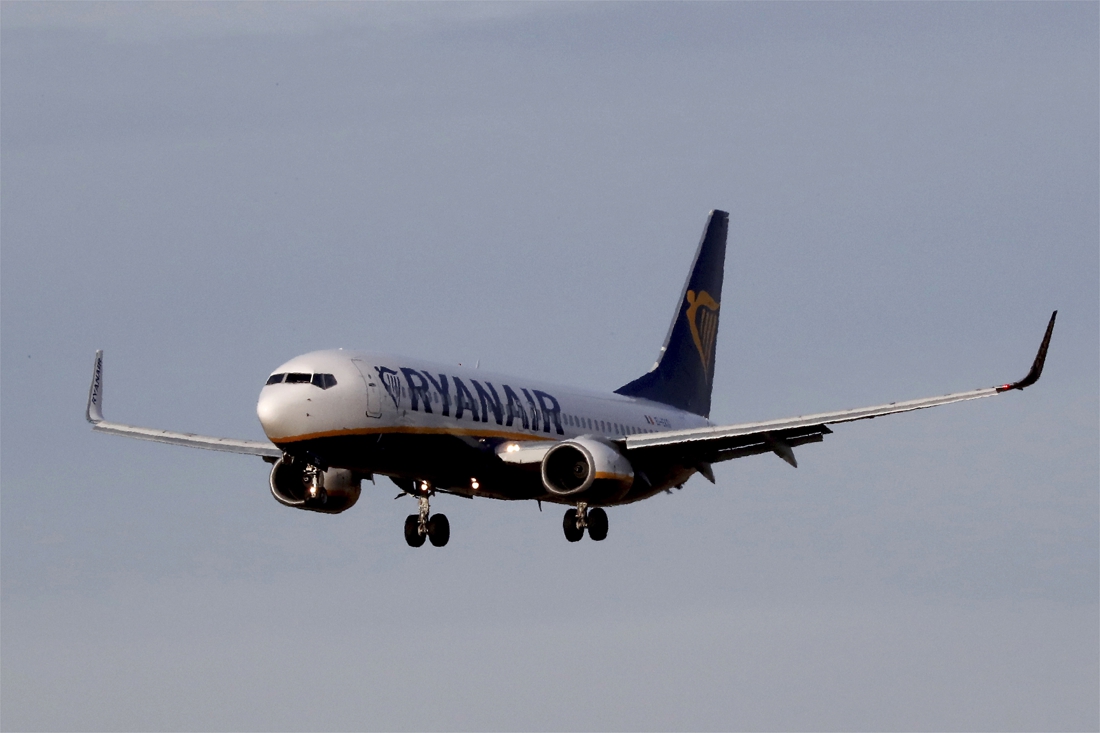 Haunted Boeing cheers for mega order Ryanair