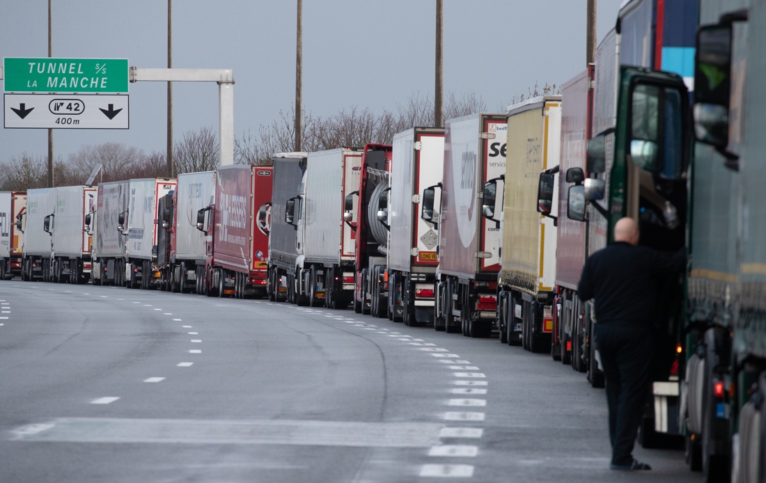 Hoarding British companies cause monster traffic jams