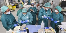 Kenniscentrum trekt lessen over ziekenhuizen uit eerste coronagolf: ‘Permanente wet voor spreiding patiënten’