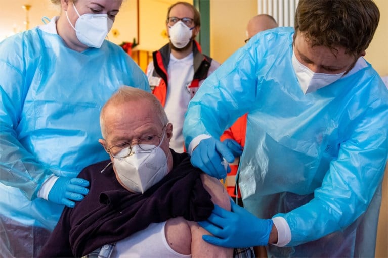V-Day in Europa: hier zijn ze al gestart met vaccineren