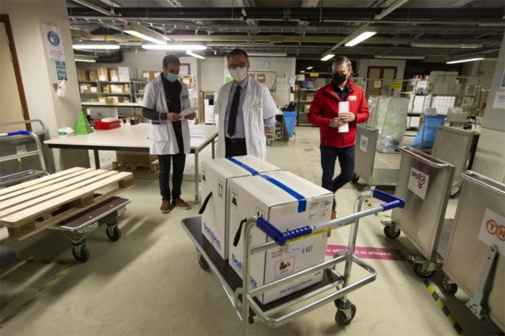 Laatste rechte lijn naar vaccinatiecampagne: ‘Het spuitje zetten is het eenvoudigste deel’