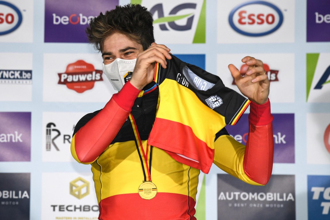 Wout Van Aert Herovert Belgische Veldrittroon De Standaard Mobile