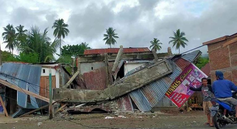Dodelijke aardbeving treft Indonesisch eiland Sulawesi