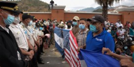 Migrantenkaravaan op weg naar VS stuit op geweld en traangas in Guatemala
