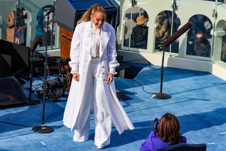 Ralph Lauren, paars en een vredesduif: de symboliek achter de outfits op de inauguratie