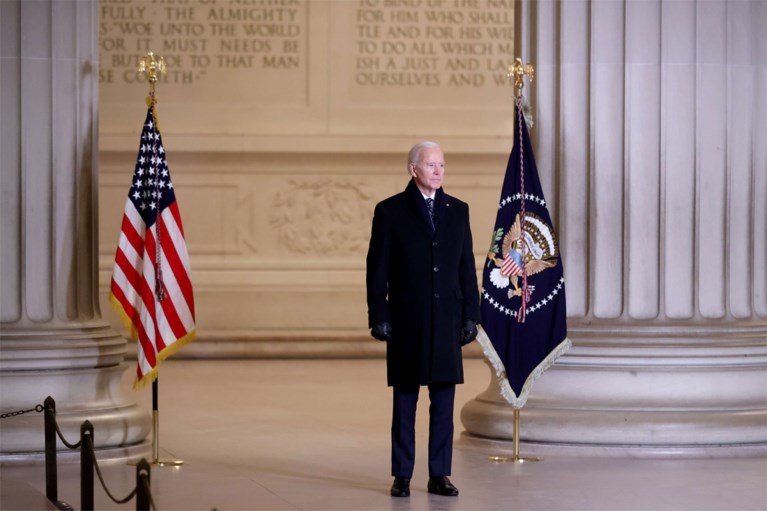 Sterren en oud-presidenten brengen eerbetoon aan president Biden tijdens virtuele show